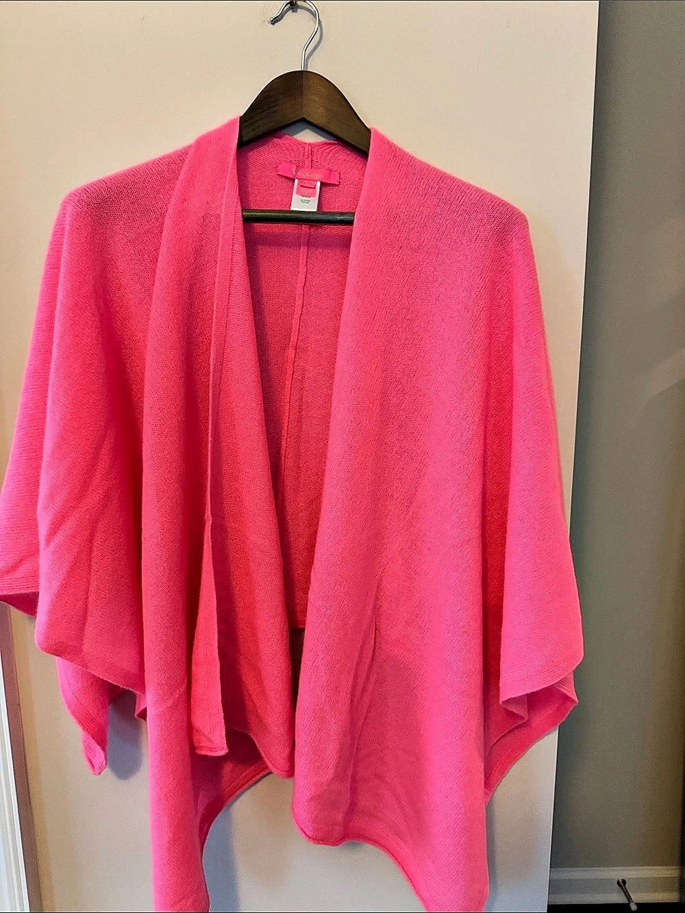 Lily Pulitzer Cashmere Pink Knit Poncho Like New